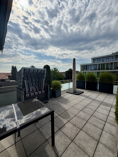 Dachterrassenwohnung in exponierter Lage am Starnberger See – Bild 3